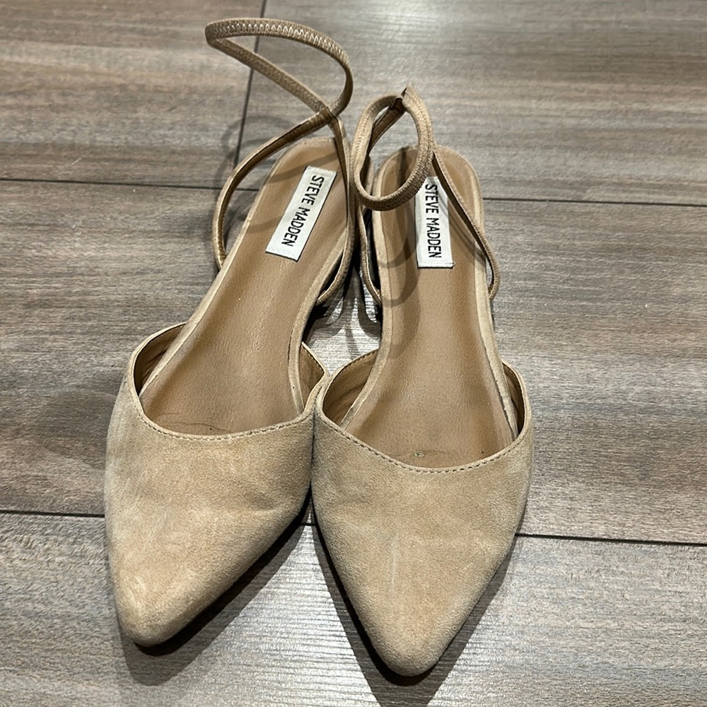 Steve Madden suede flats